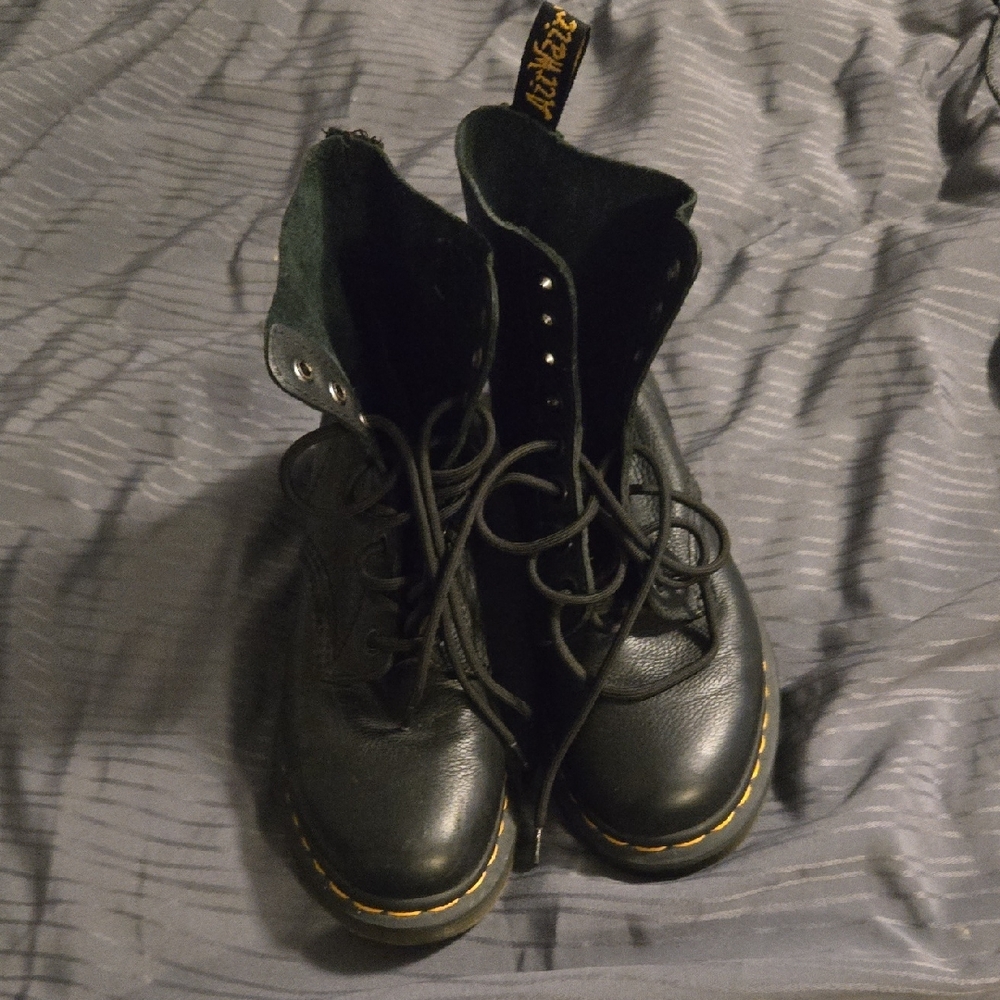 Dr. Martens 1460 Pascal Black Combat Moto Boot